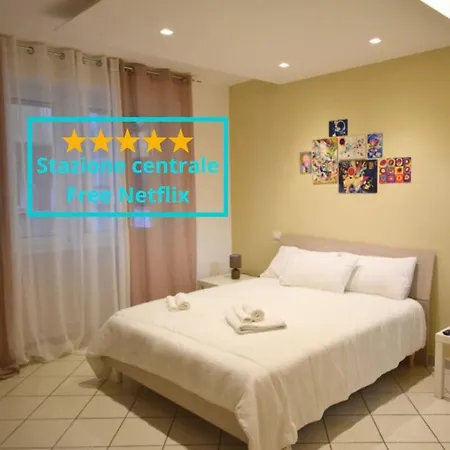 Apartment Sara's House Station Bari